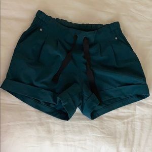 Lululemon Spring Break Away Short